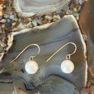 Freshwater Pearl Hook Earrings in 14K Gold